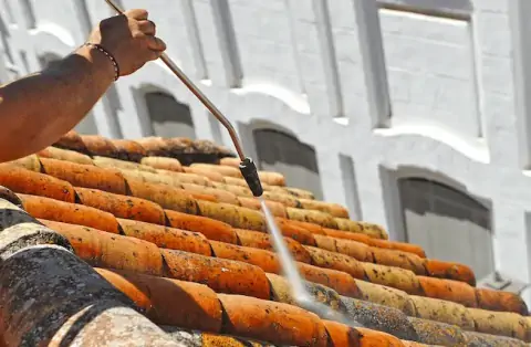 Nettoyage de toitures - Valmont